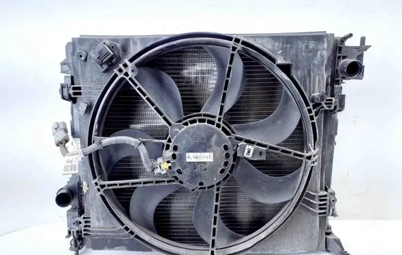 Nissan Qashqai Radiator set 214104EA0A 240724EA2A