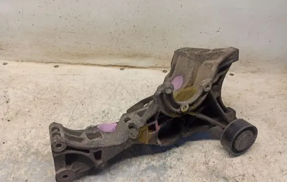 Audi A4 S4 B6 8E 8H Generator/alternator bracket 03G903143B