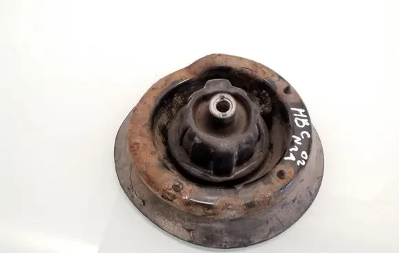 Mercedes-Benz C W203 Coil spring mount A2033211084