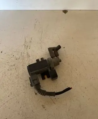 Audi A6 S6 C5 4B Turbo solenoid valve 8E0906627