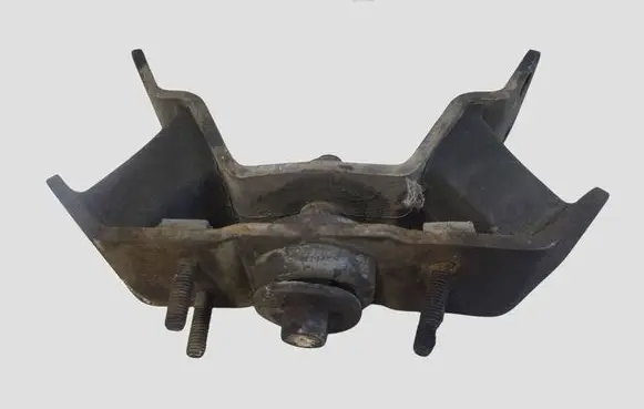 KIA Sorento Engine mount bracket 3E3502