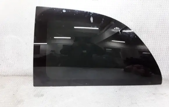 Chrysler Voyager Rear side window
