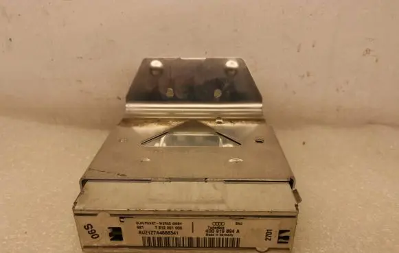 Audi A8 S8 D2 4D GPS navigation control unit/module 4D0919894A