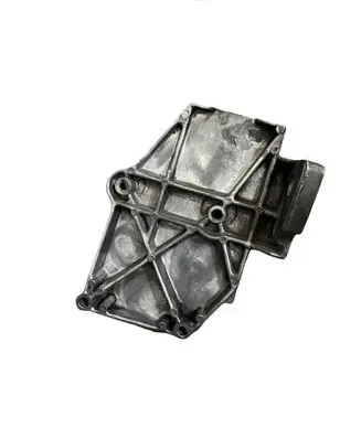 Audi A4 S4 B5 8D Engine mounting bracket 028260885A
