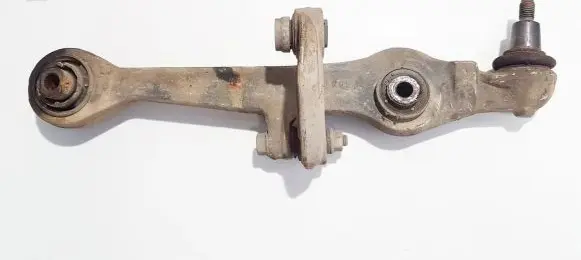 Volkswagen PASSAT B5.5 Front lower control arm/wishbone 4d0407155p