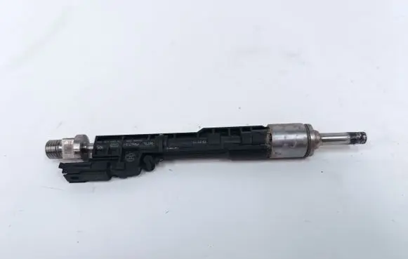 BMW X1 E84 Fuel injector 13647639994