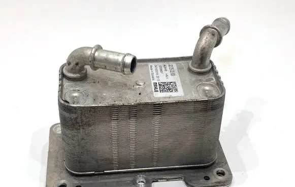 Volvo XC60 Engine oil radiator 32252283