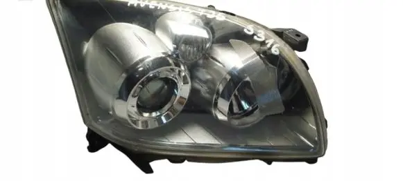 Toyota Avensis T250 Headlight/headlamp