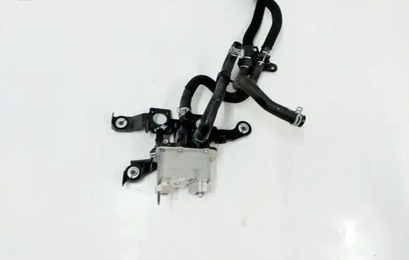 Engine coolant pipe/hose