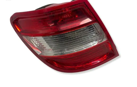 Mercedes-Benz C W204 Rear/tail lights A2048203564
