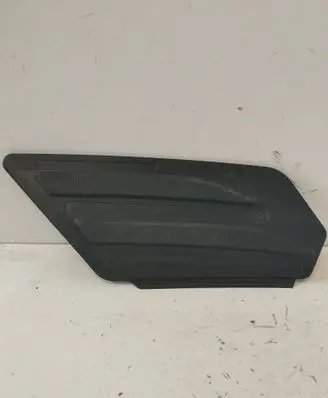 Front bumper splitter molding