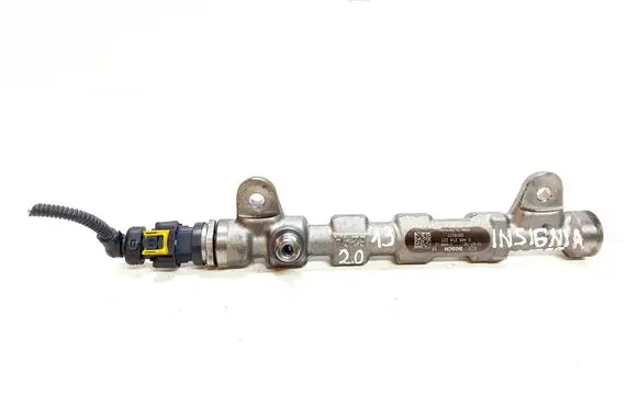 Opel Insignia A Fuel main line pipe 55576177 0445214221