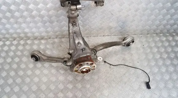 Mercedes-Benz S W222 Front wheel hub spindle knuckle 