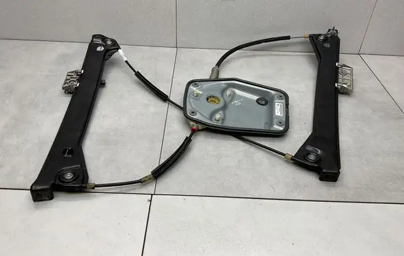 Volkswagen Scirocco Front door electric window regulator 1K8837402AC