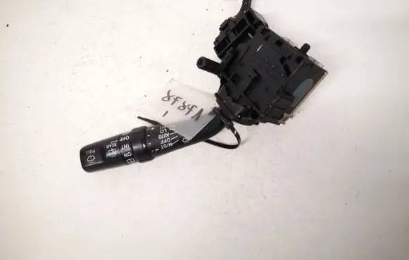 Toyota Avensis T250 Wiper control stalk 173654