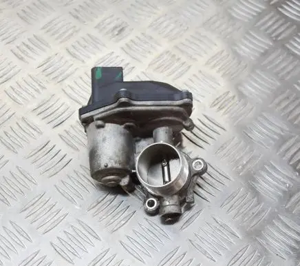Audi Q3 8U EGR valve A2C96089300 04L131501M