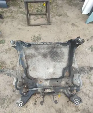 Volvo V70 Front subframe 