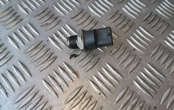 Honda Accord Fuel pressure sensor 0281002534