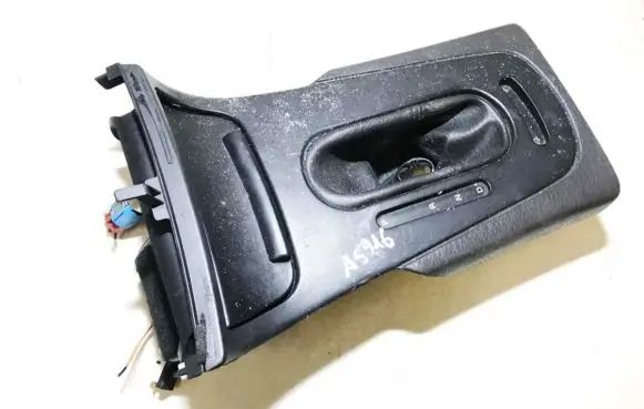 Chrysler 300M Car ashtray 822679 070293239