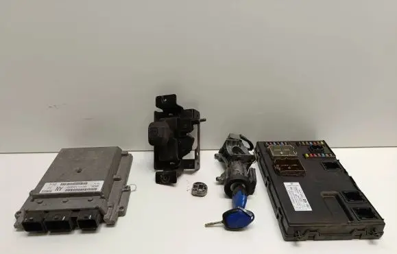 Ford Transit Engine ECU kit and lock set 6C1112A650 5WK48947L