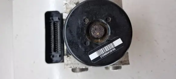 Skoda Octavia Mk2 (1Z) ABS Pump 1K0907379AD 1K0614517BD