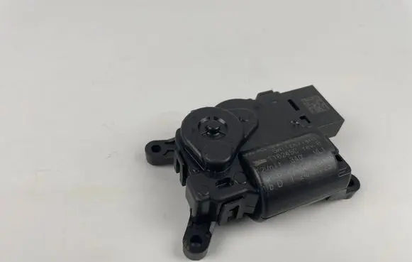 Volkswagen PASSAT B9 Air flap motor/actuator 5WA907511C