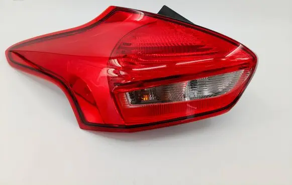Ford Focus Rear/tail lights F1EB13405B
