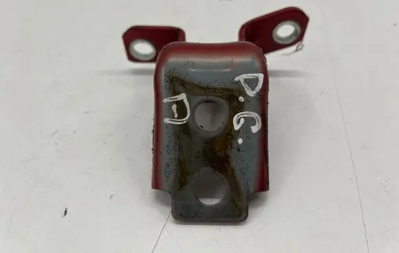 Mazda CX-30 Rear door lower hinge