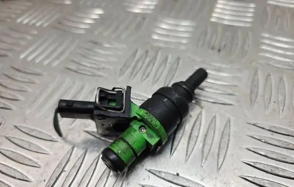 Mercedes-Benz C W203 Fuel injector 2710780549