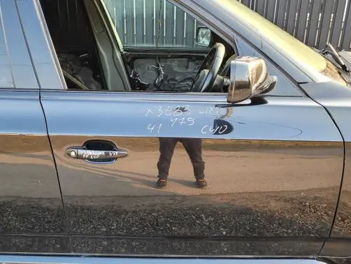 BMW X3 E83 Front door
