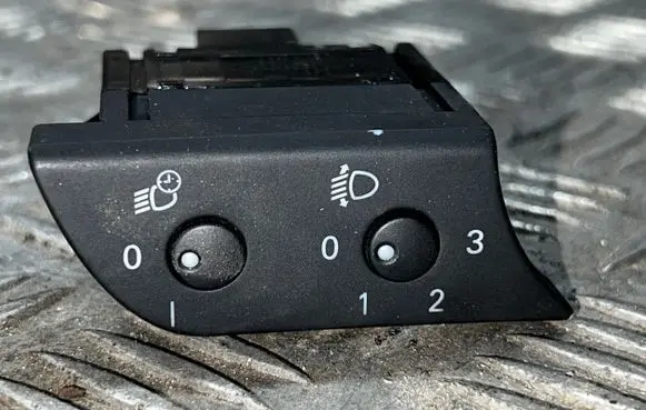 Seat Exeo (3R) Headlight level height control switch 3R2919094A 0164583