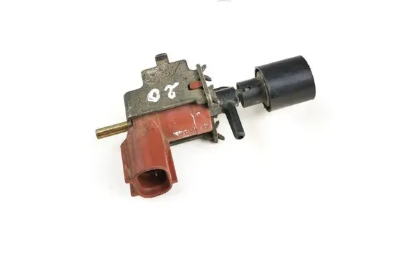 Toyota Carina T190 Vacuum valve 9091012074