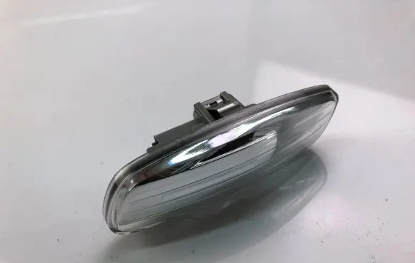 Peugeot 308 Front indicator light 6325G5