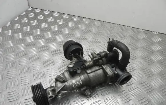 Mercedes-Benz CLA C117 X117 W117 Water pump A2702000007 VD16876