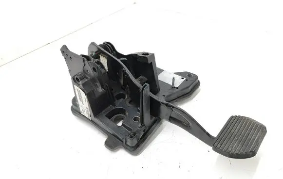 Peugeot 508 RXH Brake pedal 9808827380 093165P
