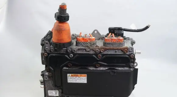 Toyota Prius (XW30) Voltage converter inverter G920028030