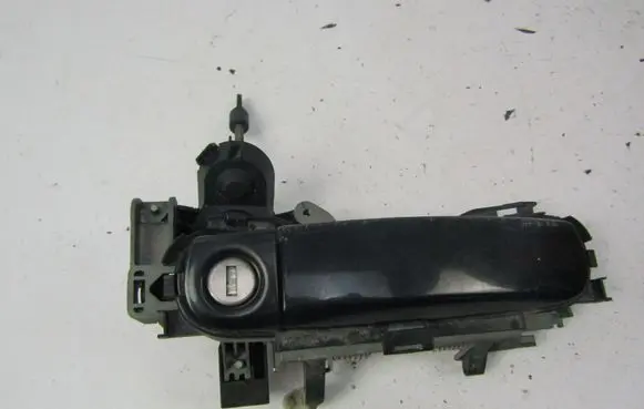 Audi A4 S4 B7 8E 8H Front door exterior handle 