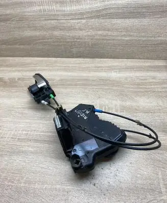 Toyota Avensis T250 Front door lock 50594A1