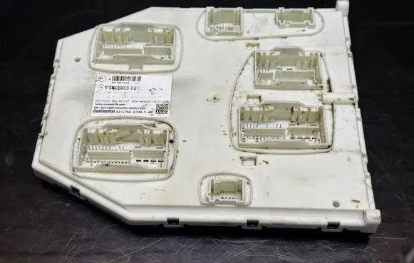 Mercedes-Benz Sprinter W907 W910 Comfort/convenience module A9079007404 A9079013401 A9079024203