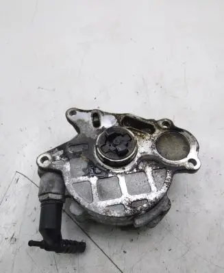 Skoda Octavia Mk2 (1Z) Vacuum pump 03L145100