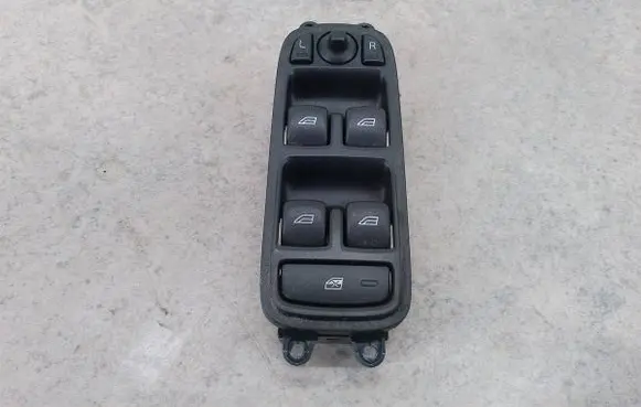 Volvo V60 Quarter vent window switch 31334345
