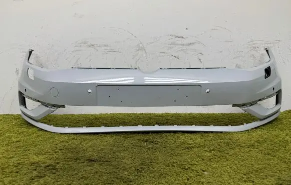 Volkswagen Golf VII Front bumper 5g0807221fl