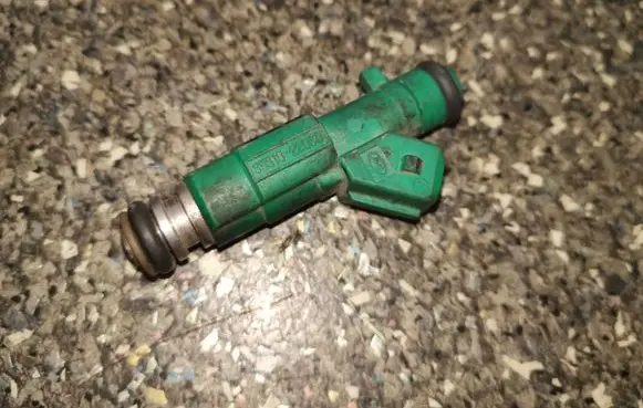Hyundai Accent Fuel injectors set 9260930002