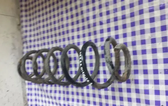 Skoda Octavia Mk1 (1U) Rear coil spring