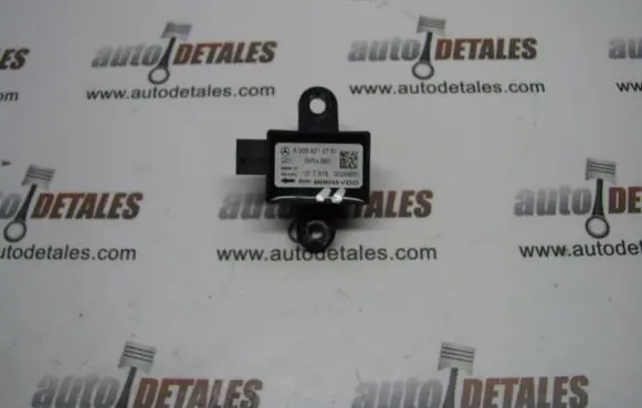 Mercedes-Benz S W221 Airbag deployment crash/impact sensor A0038212751