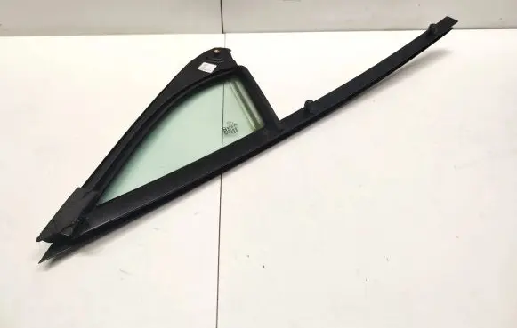 Audi Q7 4M Front door vent window glass four-door 4M0845113