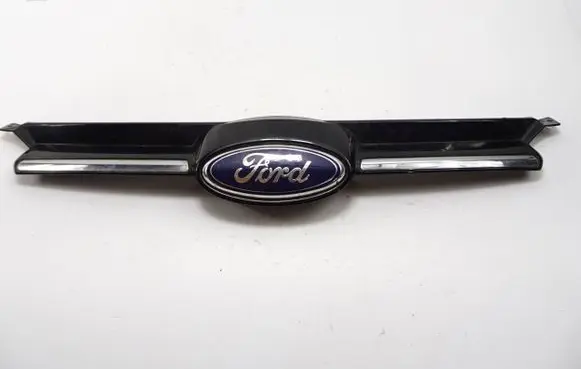 Ford Focus Front bumper upper radiator grill BM518A133C