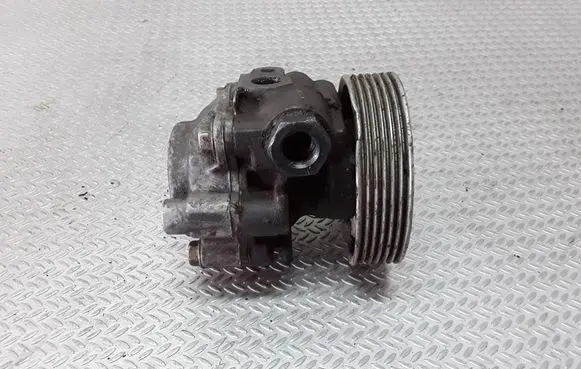 Renault Scenic I Power steering pump 7700846226