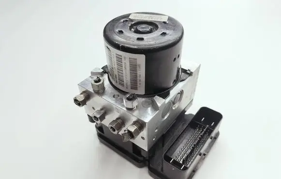 Fiat Freemont ABS Pump P68071998AD 25021218184 28526509063