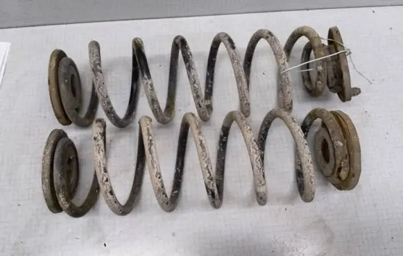 Volkswagen Golf V Rear coil spring 1K0512297